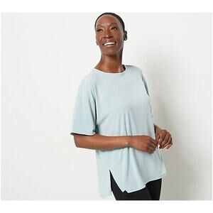 GIRL WITH CURVES NEW $45 Knit Perfect Tee in Cloud Blue Small